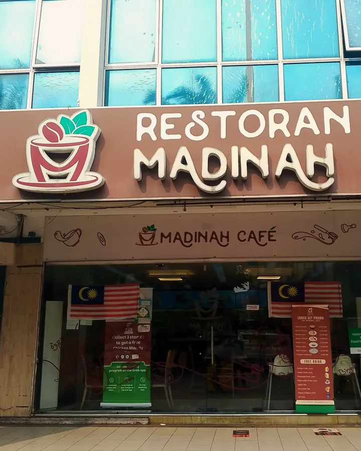The Restoran Madinah sign above the shopfront in Taman Putra Sulaiman